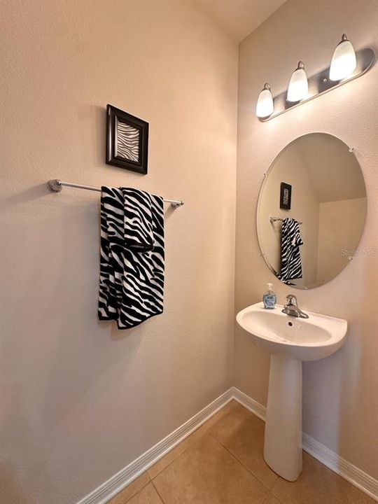 В аренду: $1,999 (3 спален, 2 ванн, 1390 Квадратных фут)