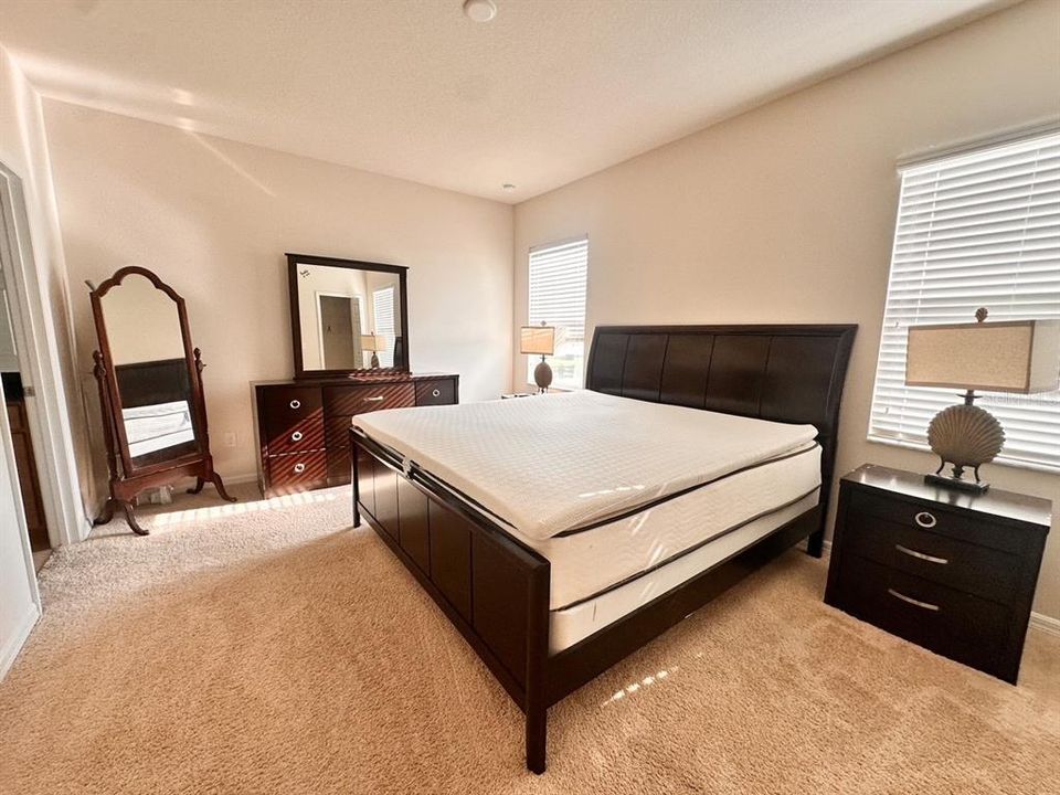 В аренду: $1,999 (3 спален, 2 ванн, 1390 Квадратных фут)