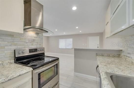 В аренду: $1,650 (2 спален, 1 ванн, 765 Квадратных фут)
