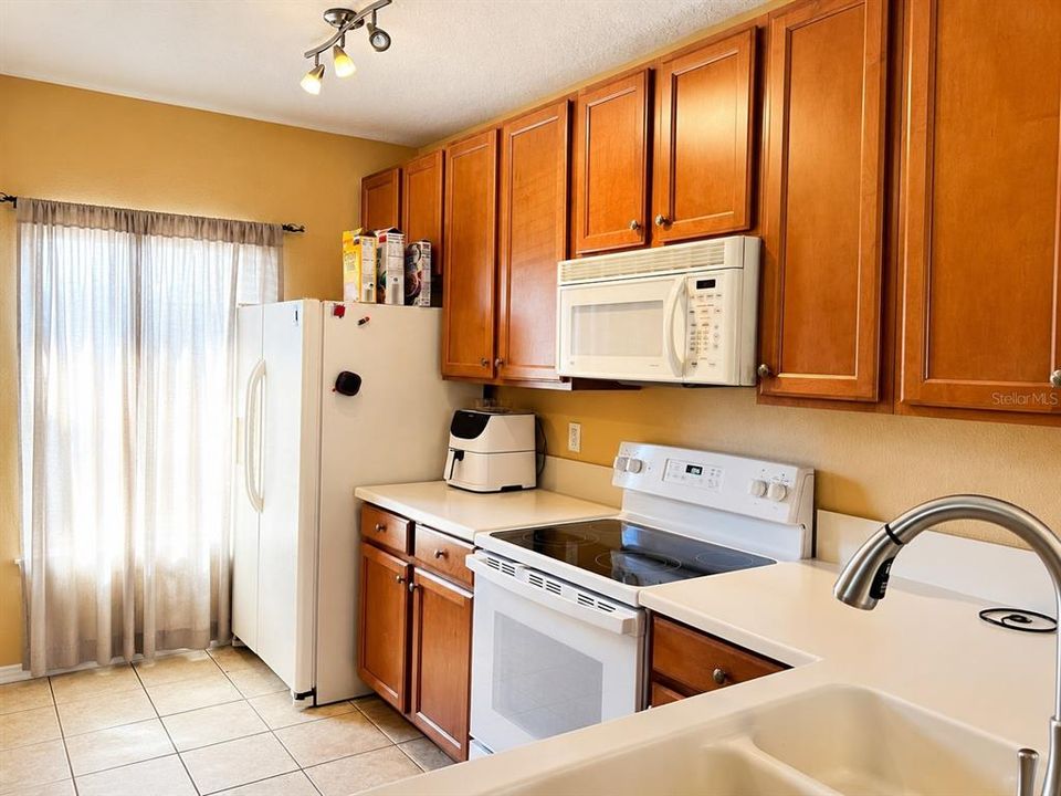 En Venta: $225,000 (2 camas, 2 baños, 1076 Pies cuadrados)