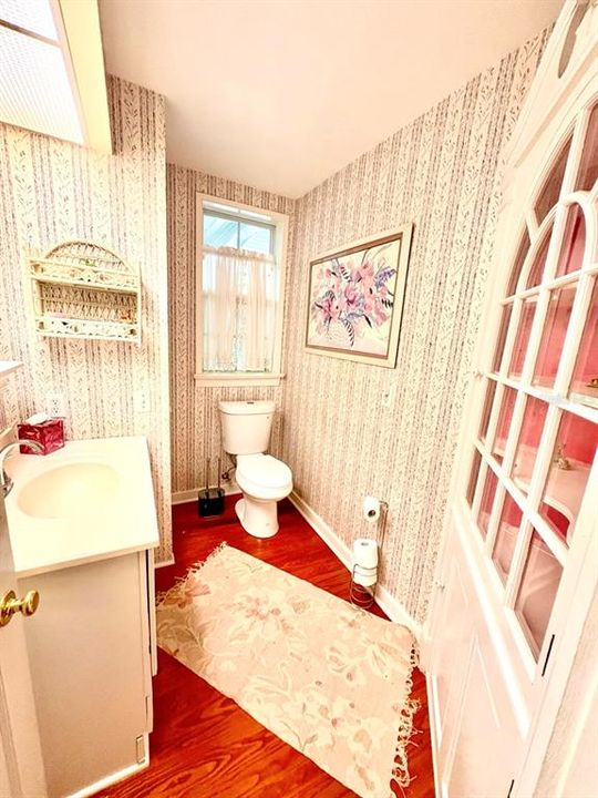 На продажу: $220,000 (2 спален, 2 ванн, 1332 Квадратных фут)