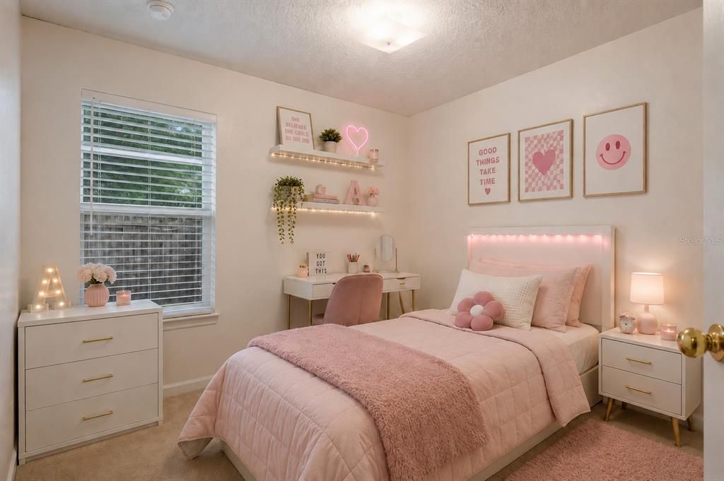 En Venta: $239,000 (3 camas, 1 baños, 1105 Pies cuadrados)