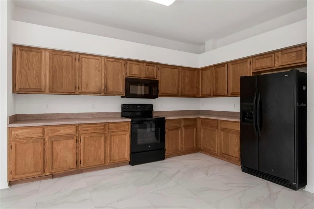 На продажу: $499,000 (6 спален, 3 ванн, 3012 Квадратных фут)