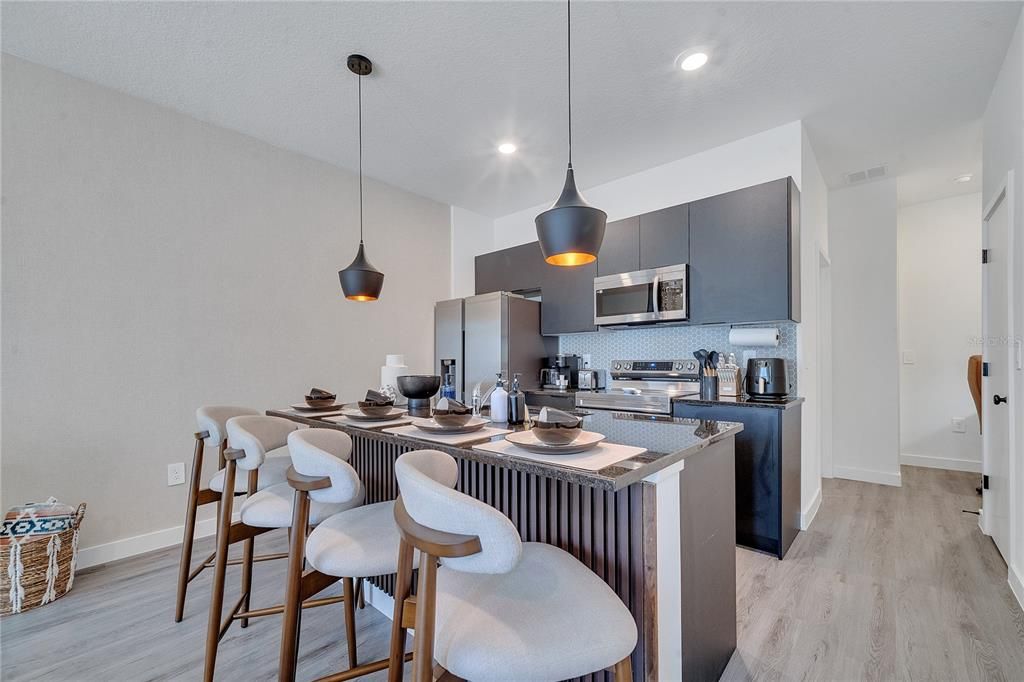 В аренду: $2,500 (3 спален, 3 ванн, 1360 Квадратных фут)