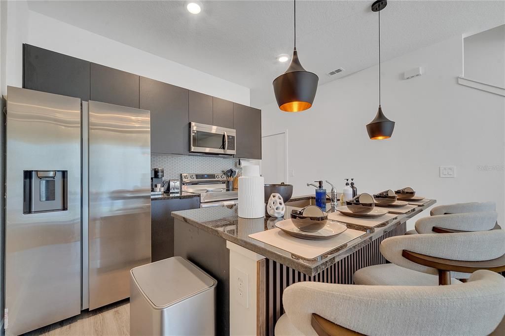 В аренду: $2,500 (3 спален, 3 ванн, 1360 Квадратных фут)