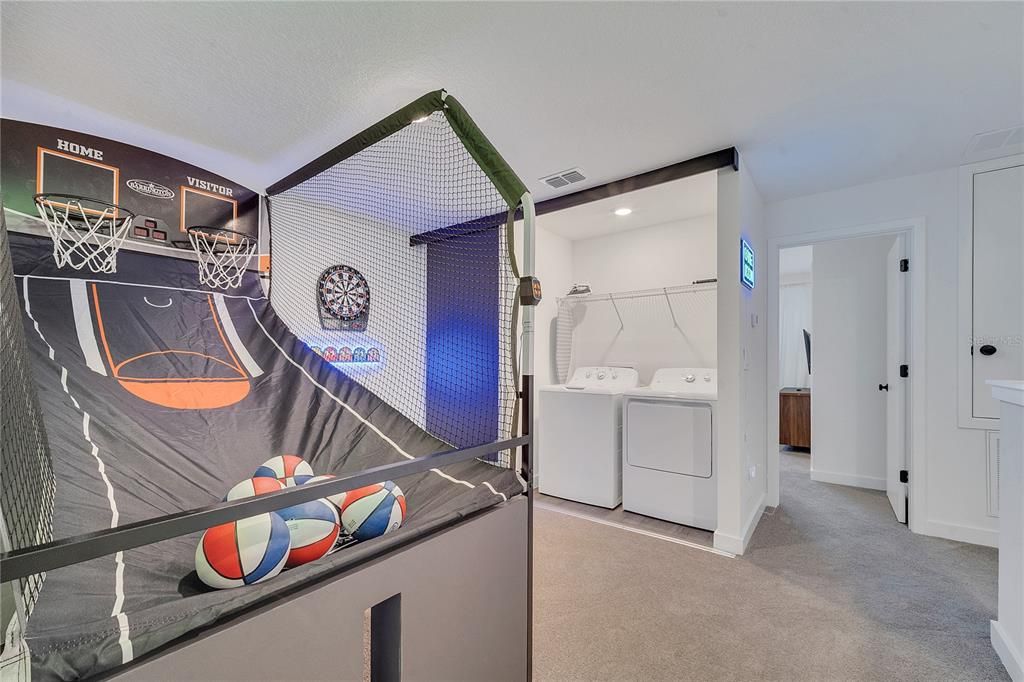 В аренду: $2,500 (3 спален, 3 ванн, 1360 Квадратных фут)