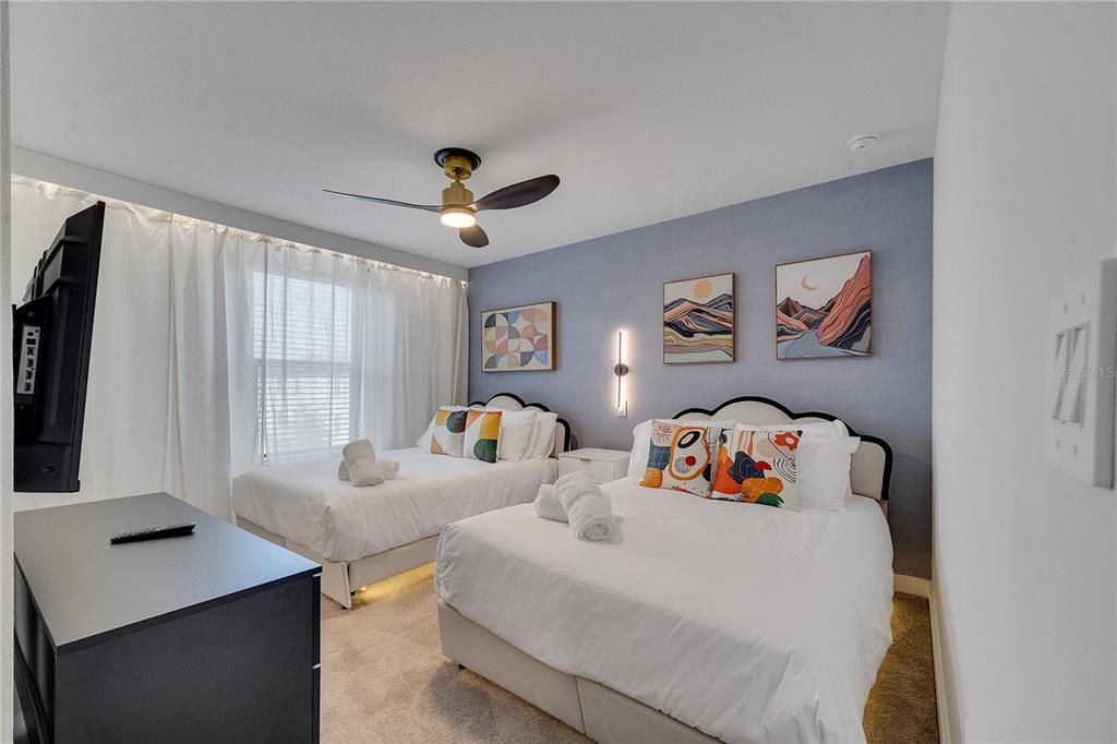В аренду: $2,500 (3 спален, 3 ванн, 1360 Квадратных фут)