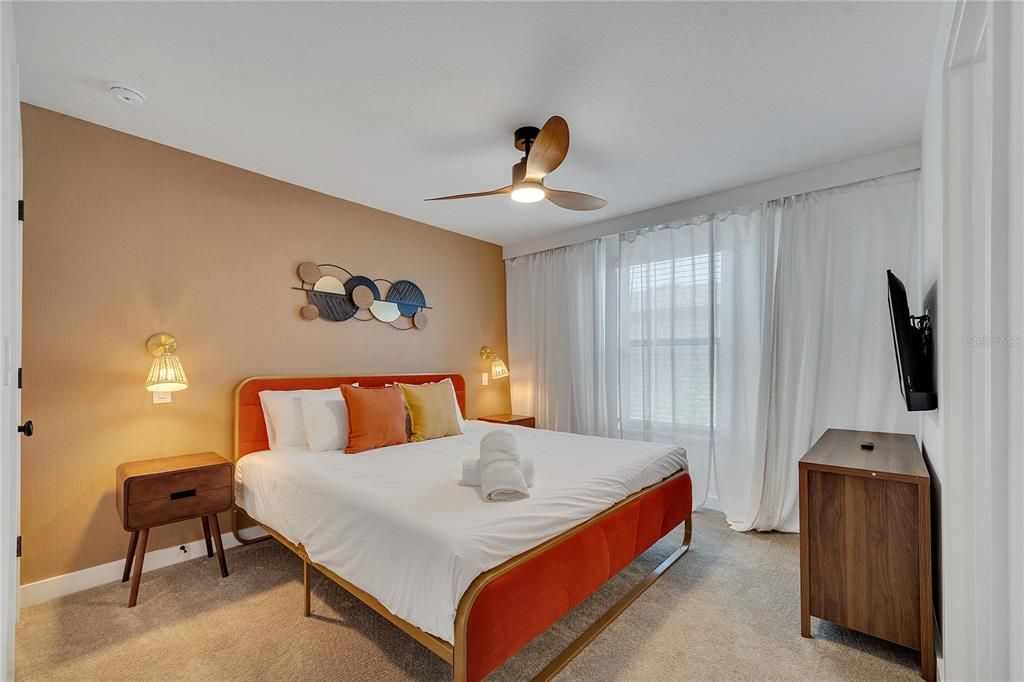 В аренду: $2,500 (3 спален, 3 ванн, 1360 Квадратных фут)