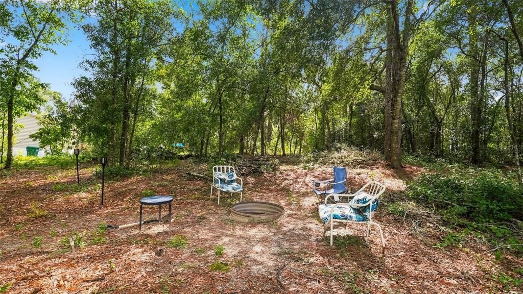 En Venta: $230,000 (4 camas, 2 baños, 1836 Pies cuadrados)