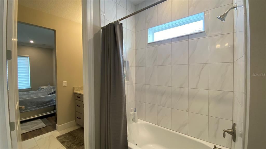 En Renta: $5,495 (5 camas, 3 baños, 3927 Pies cuadrados)