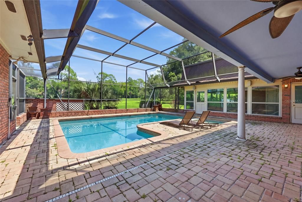 En Venta: $615,000 (6 camas, 4 baños, 4867 Pies cuadrados)