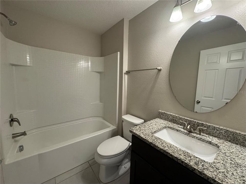 На продажу: $239,900 (3 спален, 2 ванн, 1263 Квадратных фут)