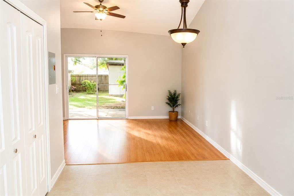 For Rent: $1,795 (2 beds, 2 baths, 924 Square Feet)