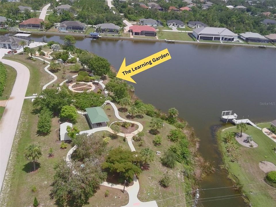 На продажу: $28,920 (0.26 acres)