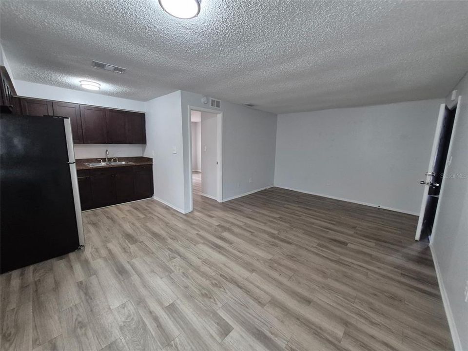 В аренду: $1,350 (1 спален, 1 ванн, 575 Квадратных фут)
