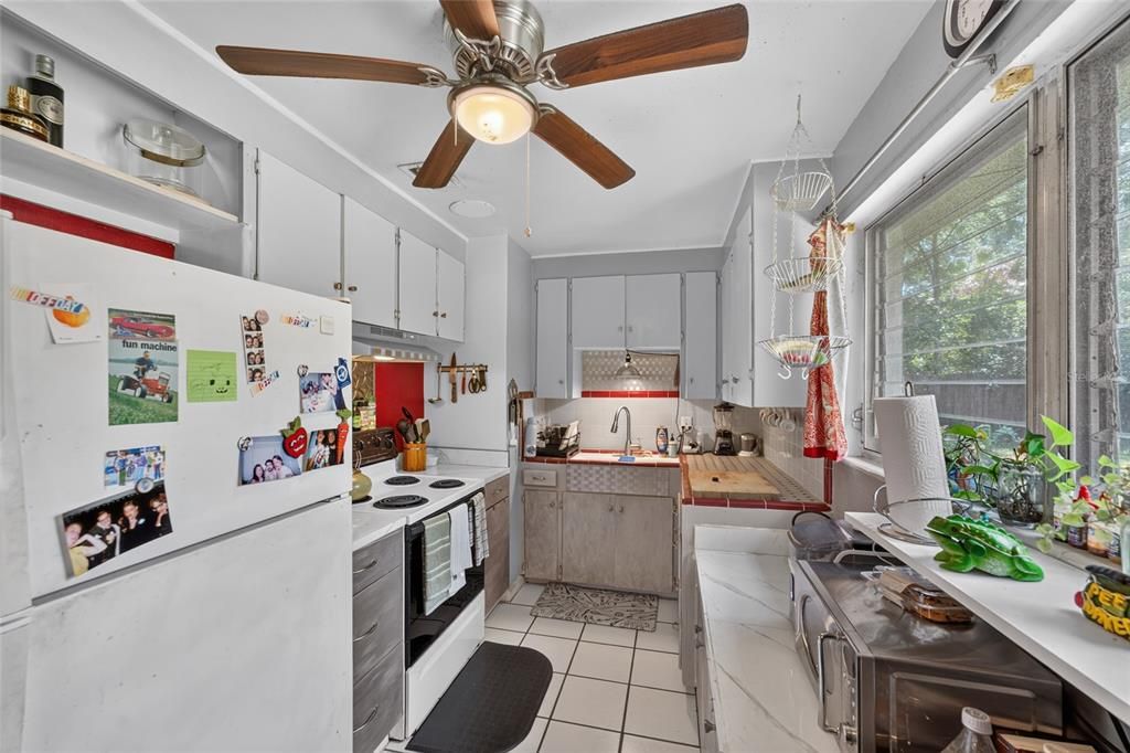 En Venta: $245,000 (3 camas, 1 baños, 1049 Pies cuadrados)