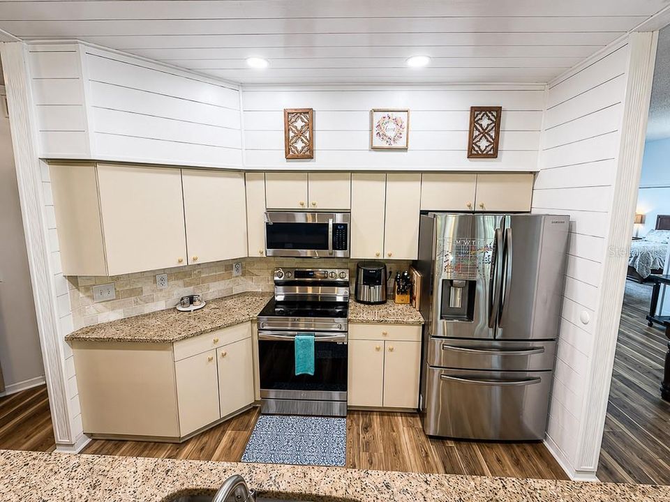 На продажу: $799,900 (4 спален, 2 ванн, 2782 Квадратных фут)
