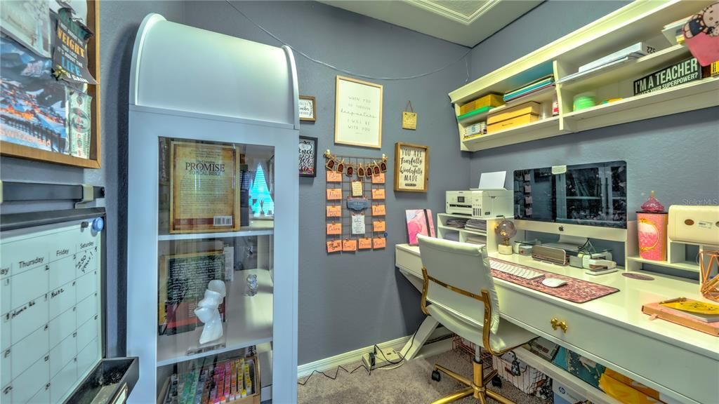 На продажу: $329,000 (3 спален, 2 ванн, 1884 Квадратных фут)