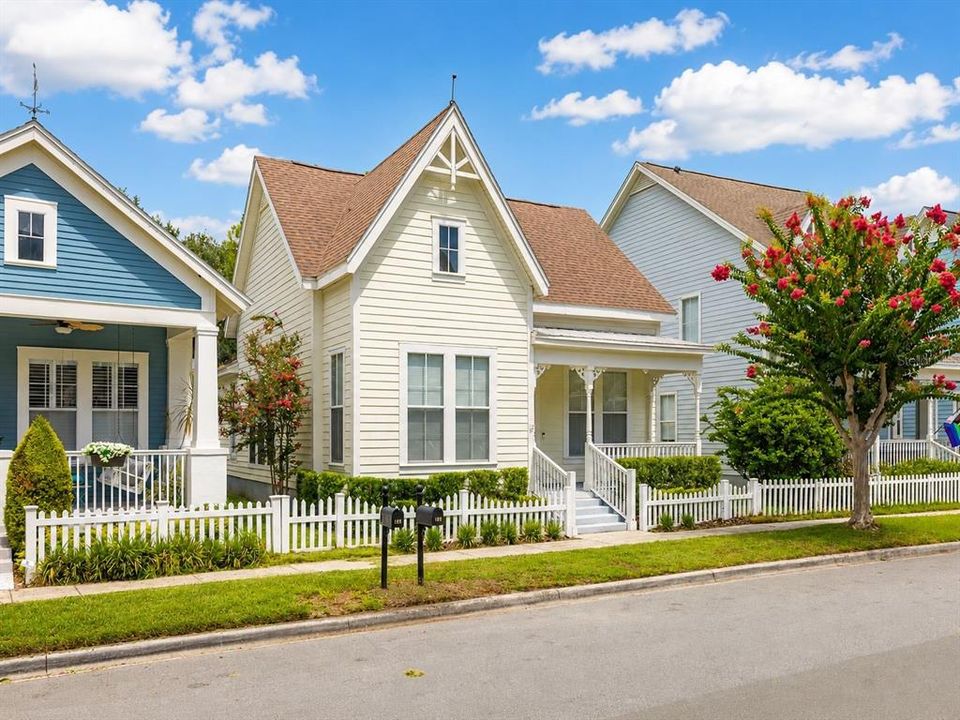 На продажу: $695,000 (3 спален, 2 ванн, 1456 Квадратных фут)