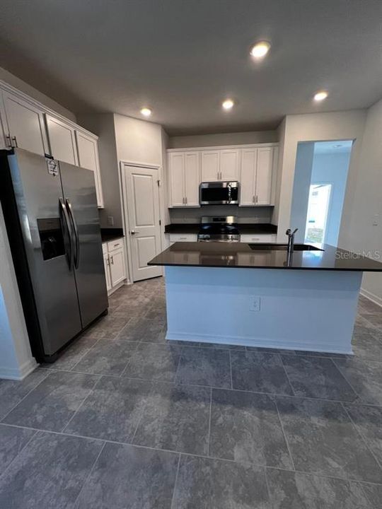 For Sale: $440,000 (4 beds, 3 baths, 2023 Square Feet)
