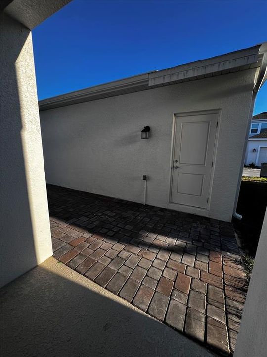 For Sale: $440,000 (4 beds, 3 baths, 2023 Square Feet)