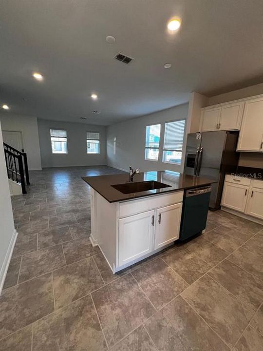 For Sale: $440,000 (4 beds, 3 baths, 2023 Square Feet)
