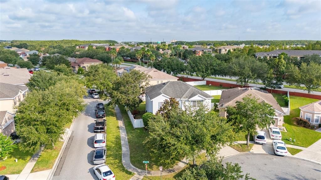 For Sale: $520,000 (5 beds, 3 baths, 2805 Square Feet)