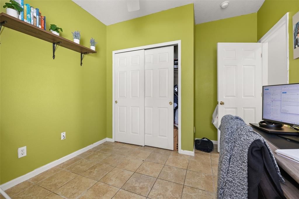 For Sale: $520,000 (5 beds, 3 baths, 2805 Square Feet)