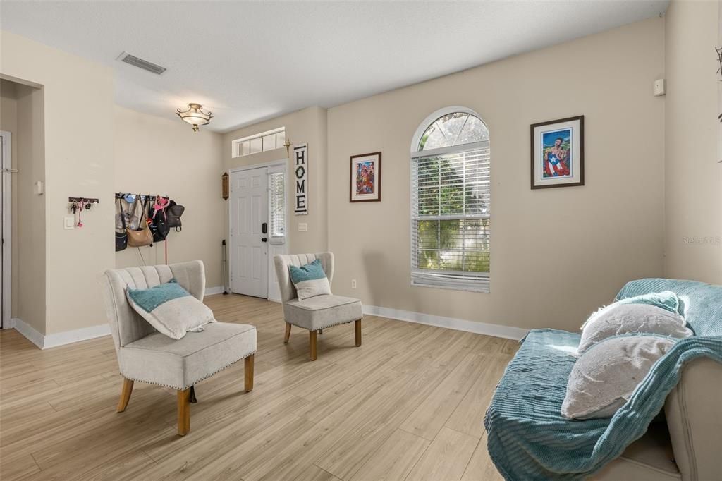 For Sale: $520,000 (5 beds, 3 baths, 2805 Square Feet)