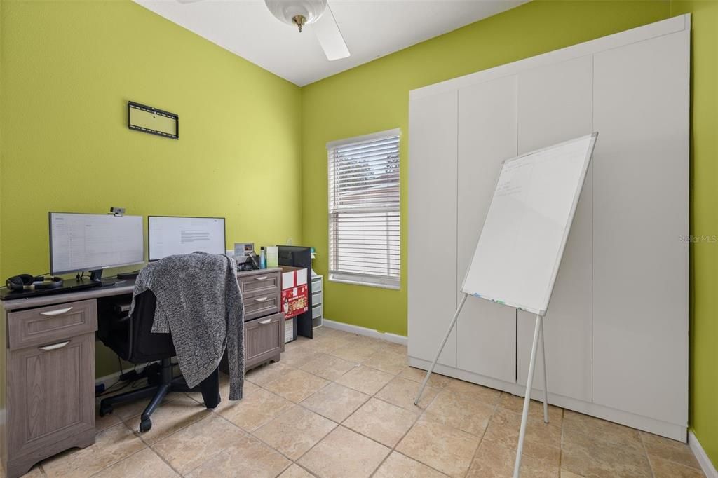 For Sale: $520,000 (5 beds, 3 baths, 2805 Square Feet)