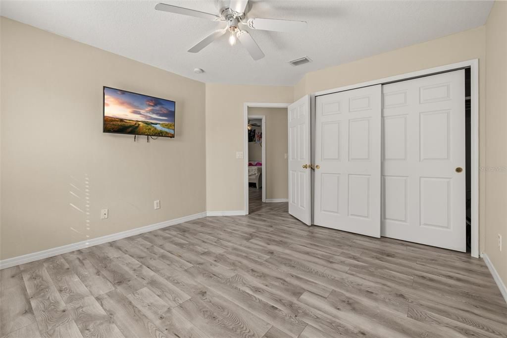 For Sale: $520,000 (5 beds, 3 baths, 2805 Square Feet)