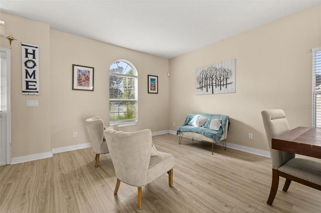 For Sale: $520,000 (5 beds, 3 baths, 2805 Square Feet)