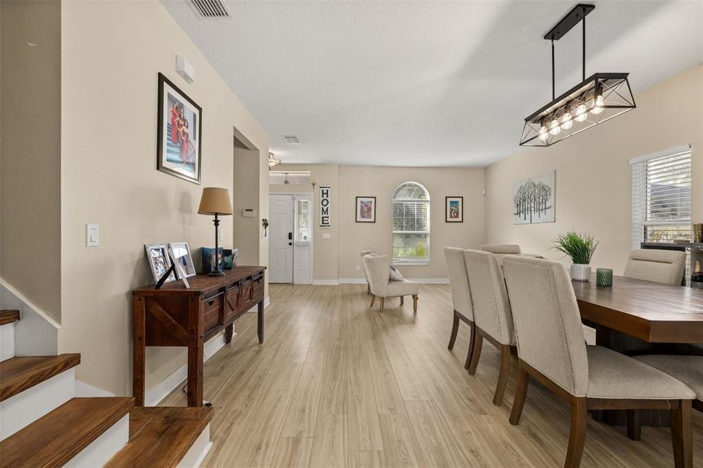 For Sale: $520,000 (5 beds, 3 baths, 2805 Square Feet)