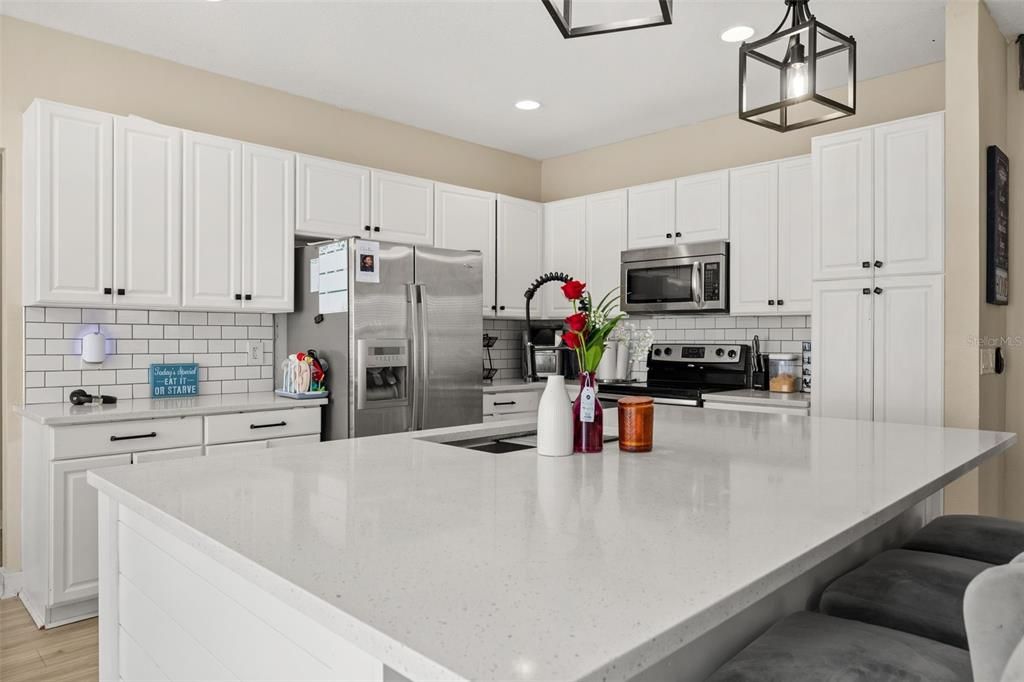 For Sale: $520,000 (5 beds, 3 baths, 2805 Square Feet)
