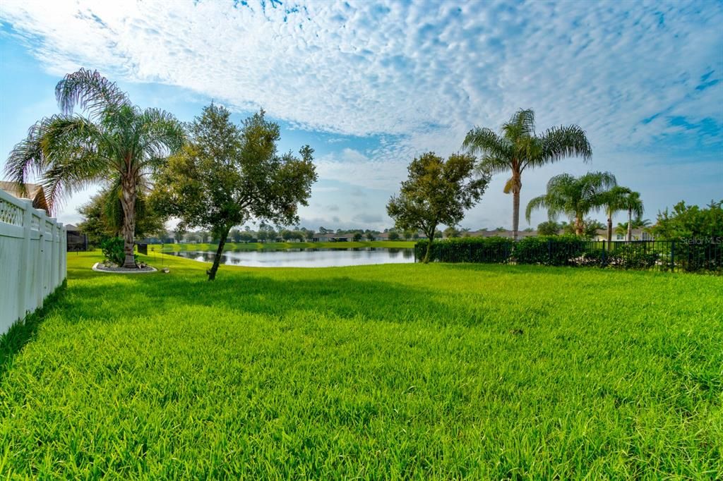 En Venta: $369,000 (4 camas, 2 baños, 1828 Pies cuadrados)