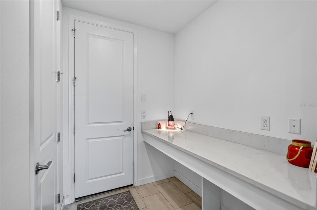 На продажу: $599,999 (4 спален, 3 ванн, 2805 Квадратных фут)