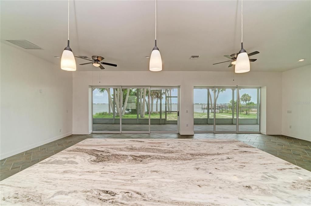 En Venta: $1,200,000 (3 camas, 2 baños, 1707 Pies cuadrados)