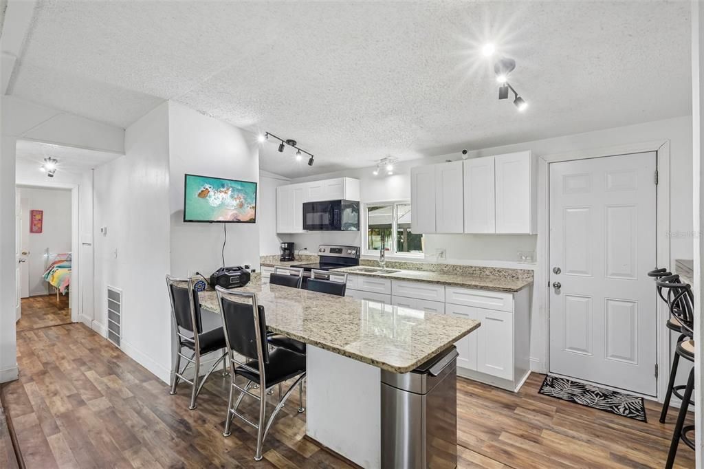 En Venta: $235,000 (3 camas, 2 baños, 1152 Pies cuadrados)