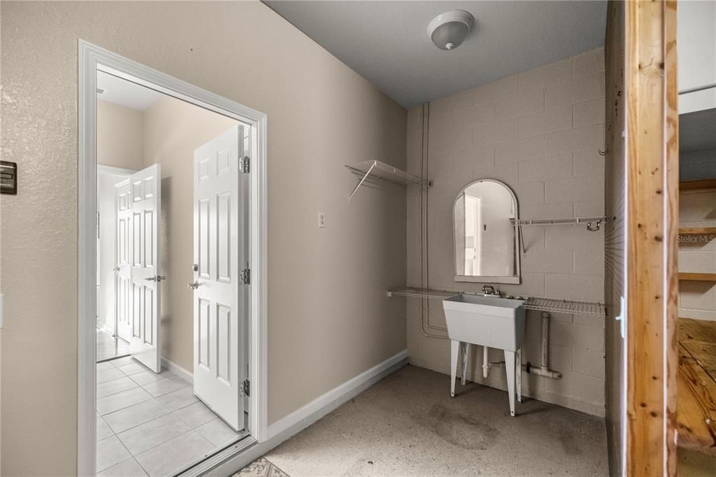 В аренду: $2,500 (4 спален, 2 ванн, 2386 Квадратных фут)