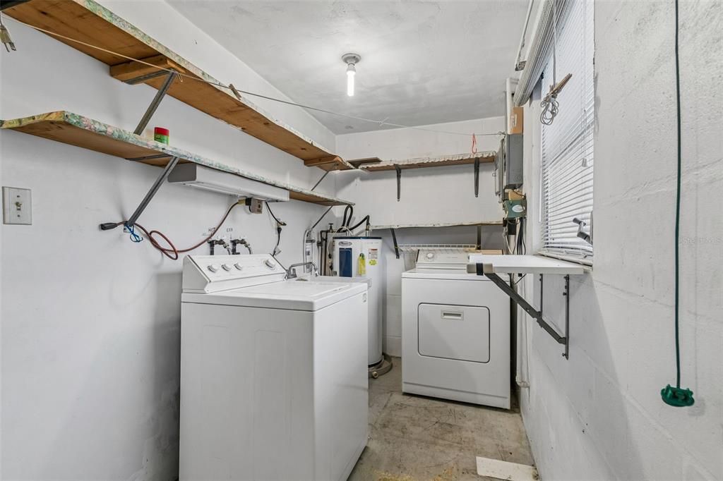 На продажу: $158,000 (2 спален, 1 ванн, 1028 Квадратных фут)