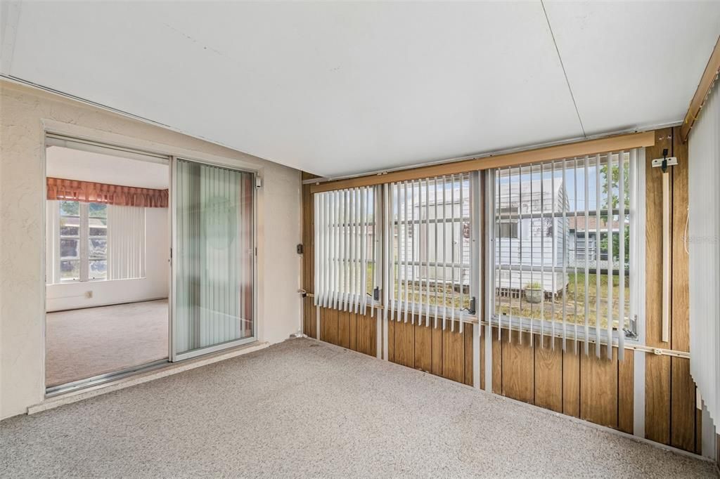 На продажу: $158,000 (2 спален, 1 ванн, 1028 Квадратных фут)
