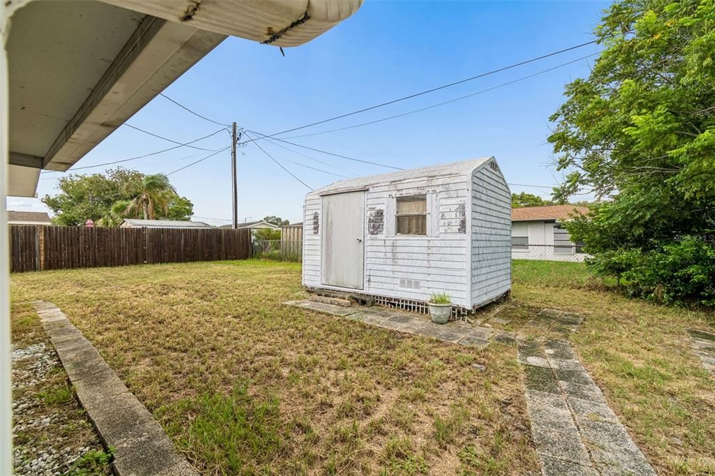 На продажу: $158,000 (2 спален, 1 ванн, 1028 Квадратных фут)