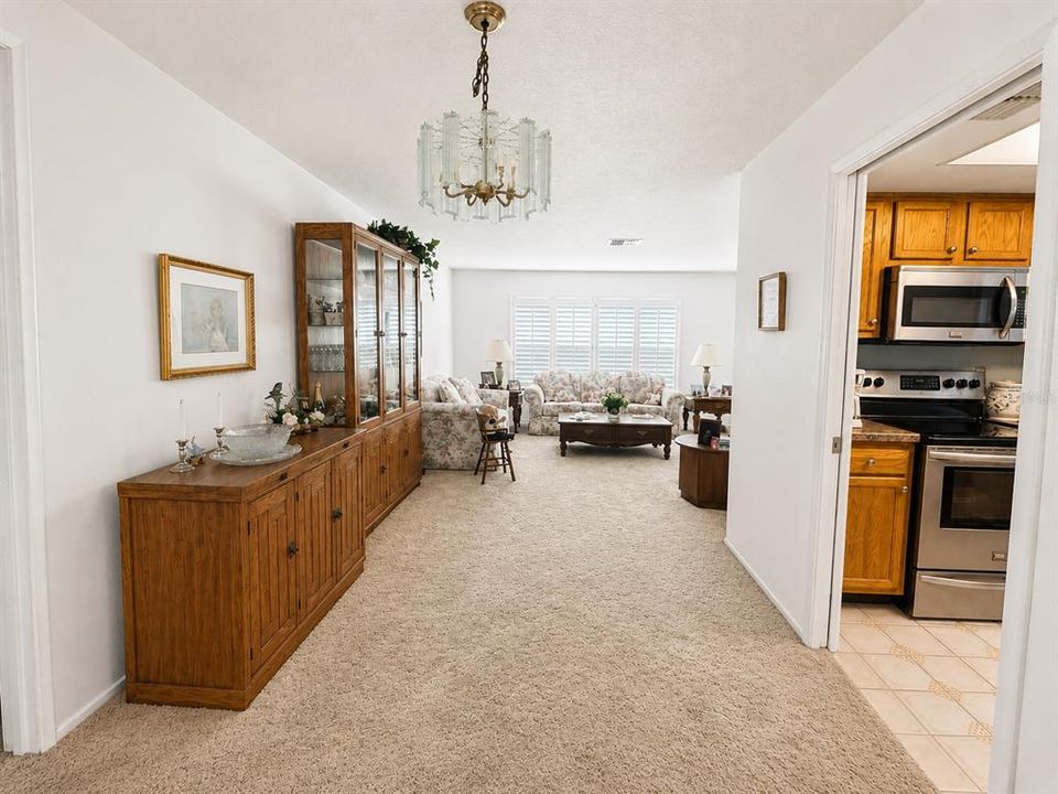 En Venta: $339,000 (2 camas, 2 baños, 1361 Pies cuadrados)