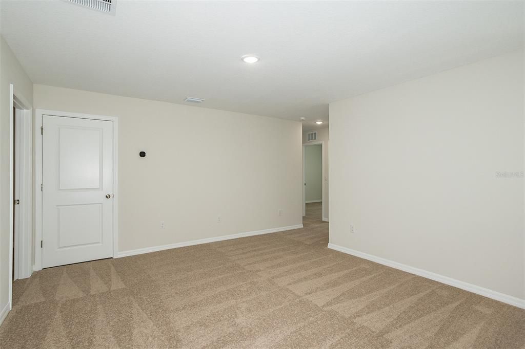 En Venta: $399,990 (4 camas, 2 baños, 2226 Pies cuadrados)
