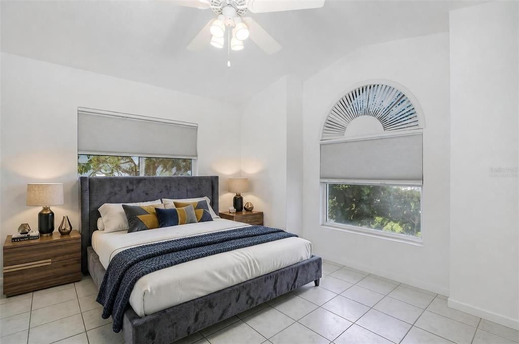 Activo con contrato: $469,900 (4 camas, 2 baños, 1831 Pies cuadrados)