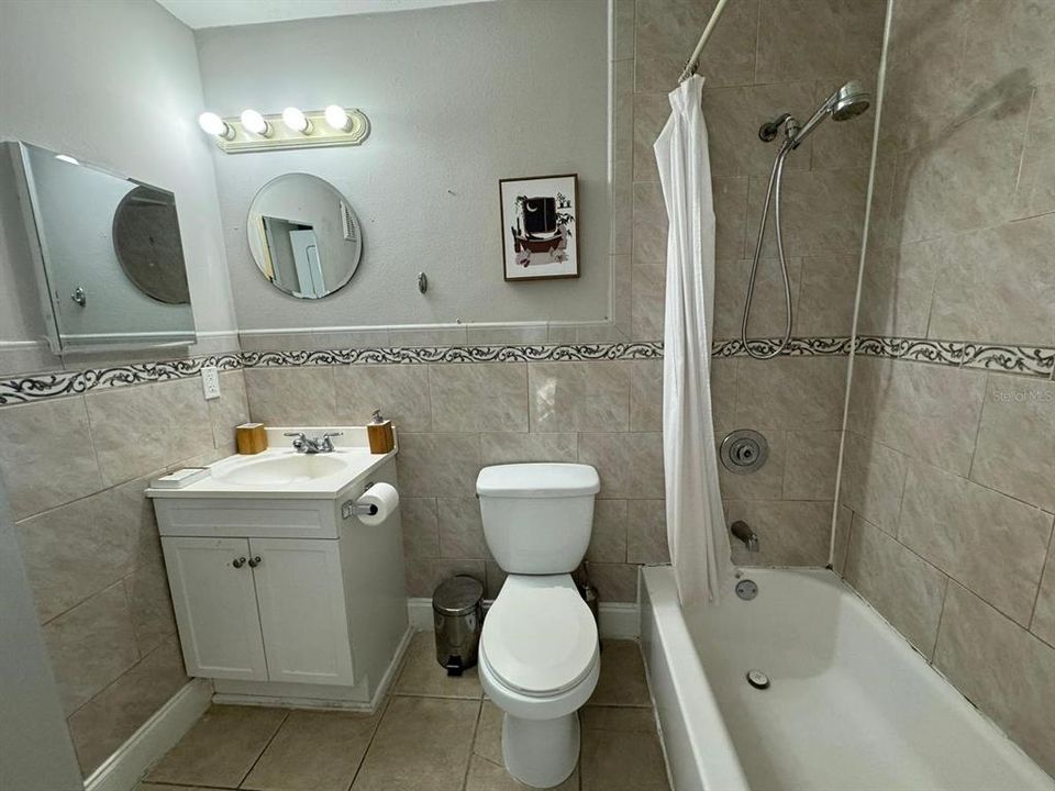 В аренду: $1,250 (1 спален, 1 ванн, 549 Квадратных фут)