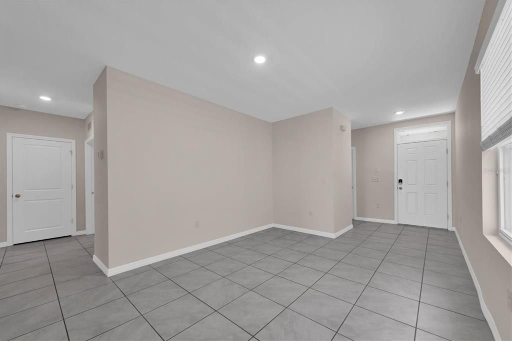 В аренду: $2,400 (3 спален, 2 ванн, 1516 Квадратных фут)
