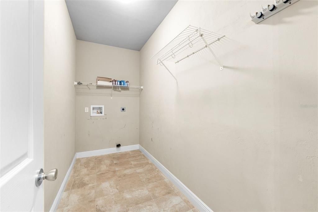 For Sale: $359,999 (3 beds, 2 baths, 1510 Square Feet)