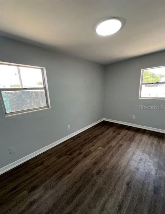 В аренду: $1,925 (4 спален, 1 ванн, 840 Квадратных фут)