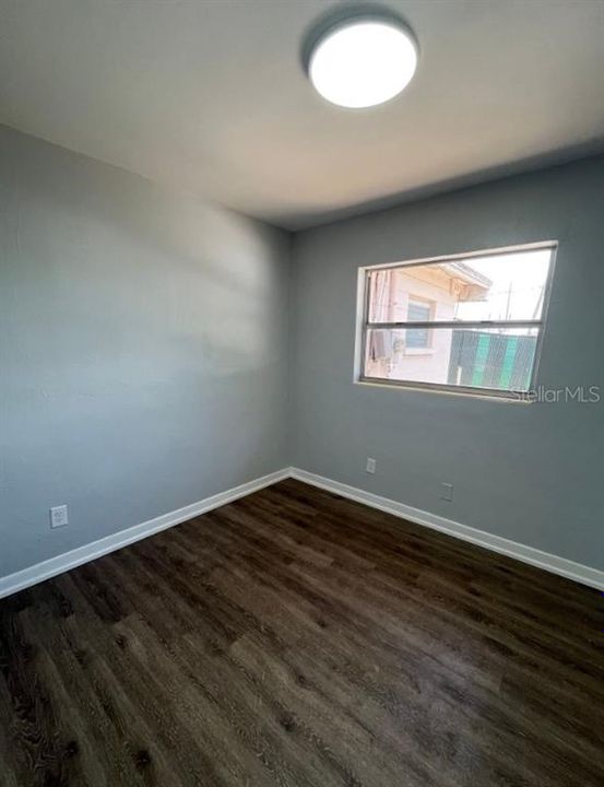 В аренду: $1,925 (4 спален, 1 ванн, 840 Квадратных фут)